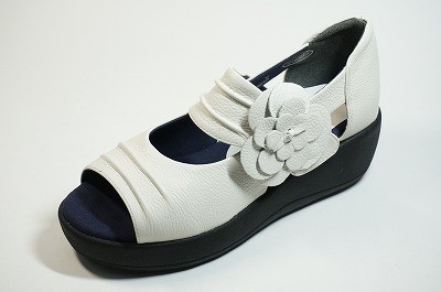 Ribbon undressing shoes-magic belt and shoes, leather heel pain shoes do not get tired