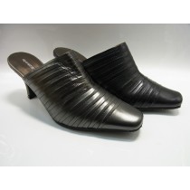 Black mules heels swimming elegance leather mules and their cod number included yuriko matsumoto