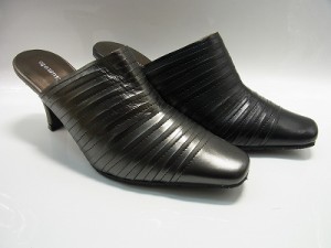 Black mules heels swimming elegance leather mules and their cod number included yuriko matsumoto